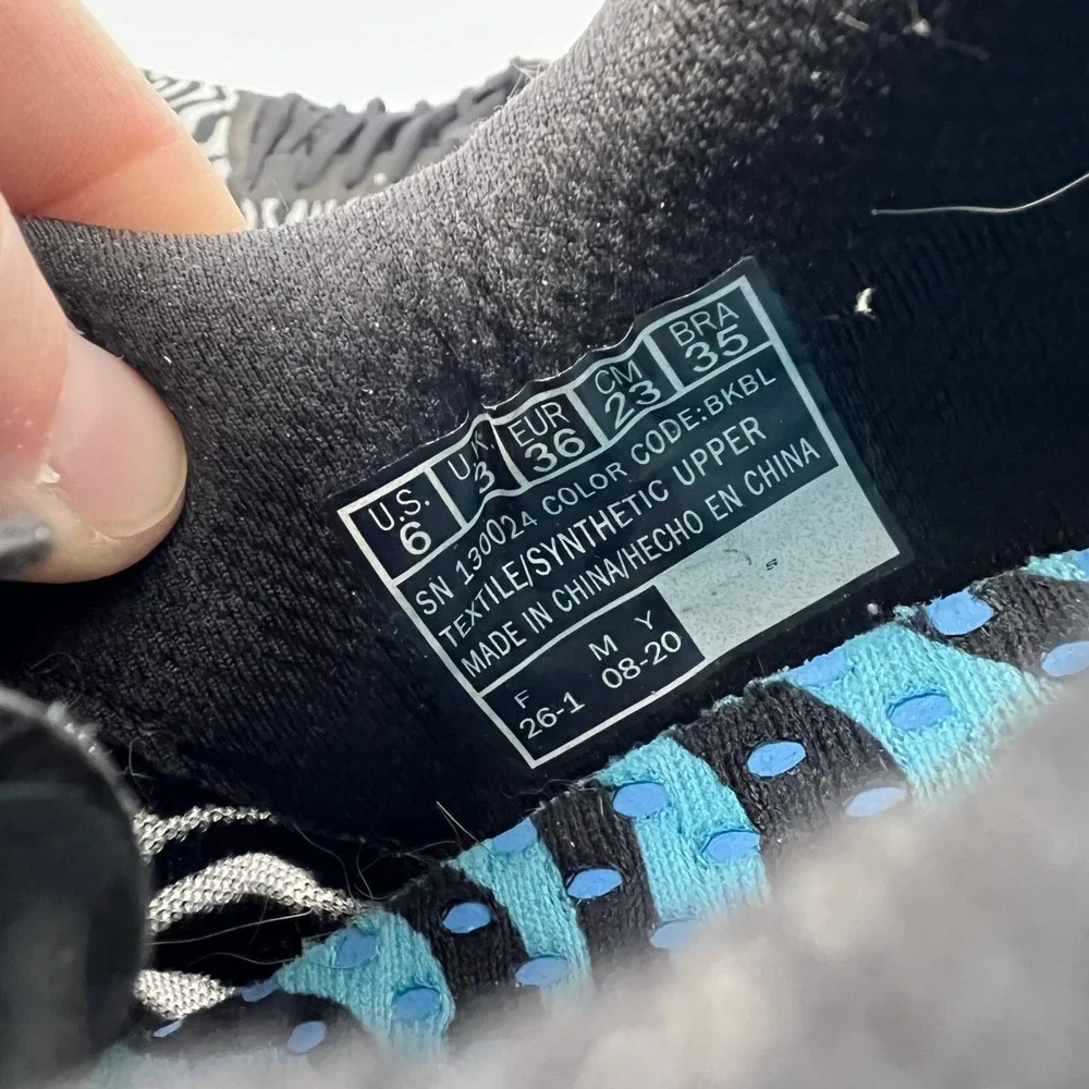 Skechers Go Run Razor 3 Cloak Running Shoes Womens 6 Black Zebra Lace Up Low Top